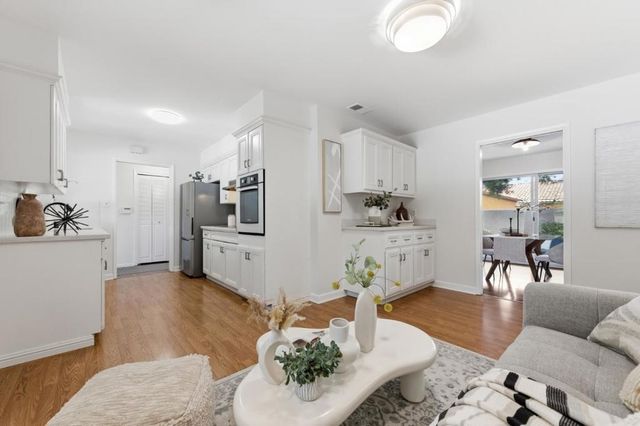 681 Emerald Hill Road, Redwood City, CA 94061