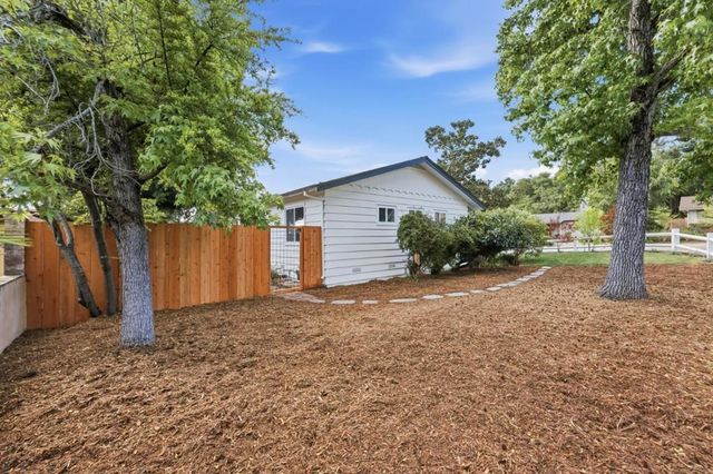 681 Emerald Hill Road, Redwood City, CA 94061