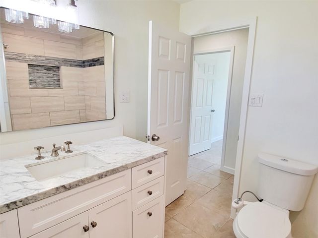 519 N Shady Lane, La Porte, TX 77571