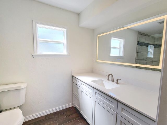 519 N Shady Lane, La Porte, TX 77571