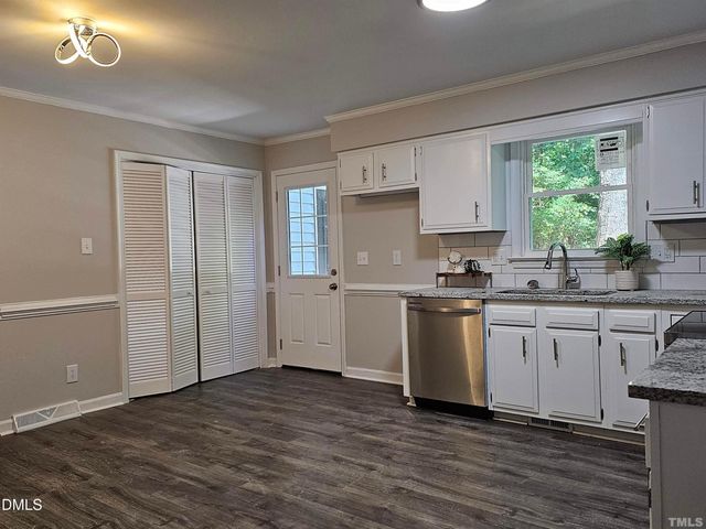 5906 Applewood Lane, Raleigh, NC 27609