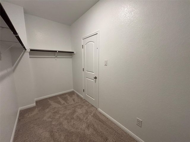 212 Barret DR, Liberty Hill, TX 78642