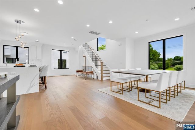 28 Skye Drive, Paramus, NJ 07652