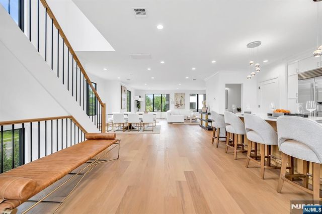 28 Skye Drive, Paramus, NJ 07652