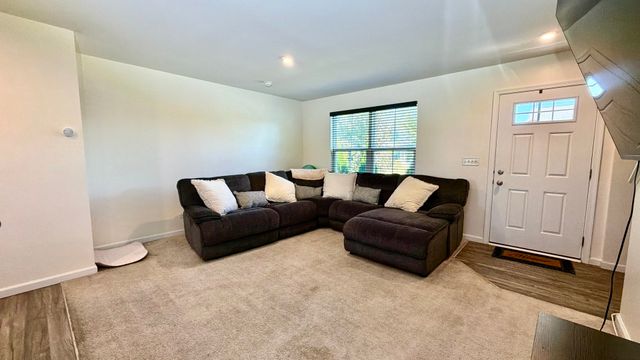 1907 Carriage Lane, Joliet, IL 60433