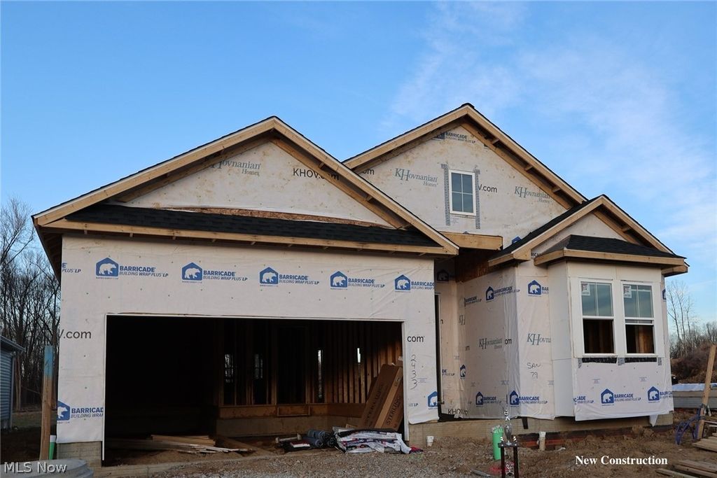 2433 Merriment Drive, Amherst, OH 44001