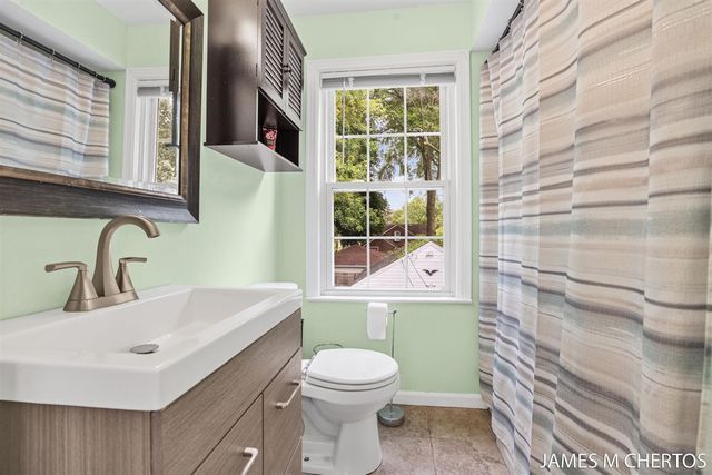 2436 Madison Avenue, Grand Rapids, MI 49507