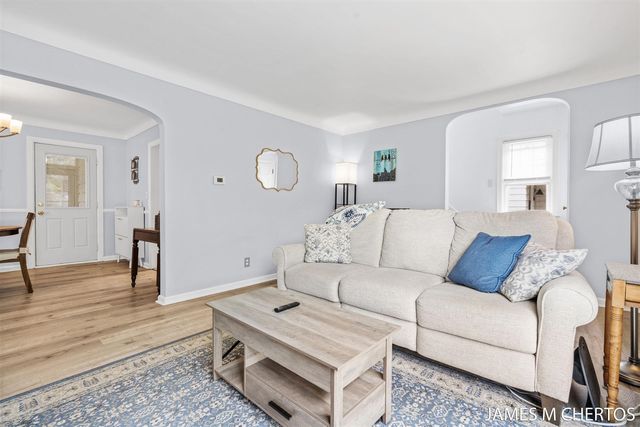 2436 Madison Avenue, Grand Rapids, MI 49507