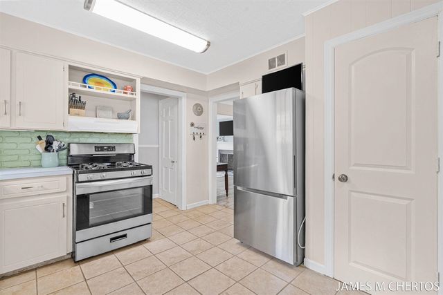 2436 Madison Avenue, Grand Rapids, MI 49507