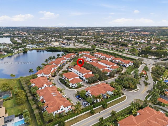 11349 SW 14th St, Pembroke Pines, FL 33025