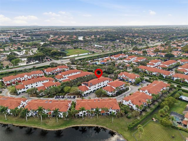 11349 SW 14th St, Pembroke Pines, FL 33025