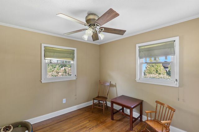 423 Coggins Shore Road, Inman, SC 29349