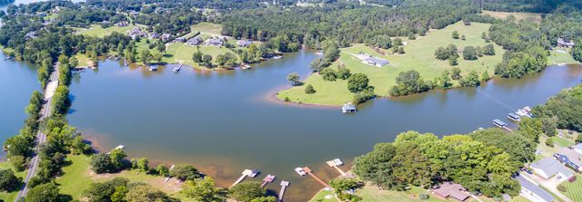 423 Coggins Shore Road, Inman, SC 29349