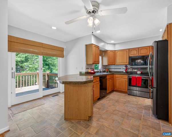 54 AMETHYST RD, Palmyra, VA 22963