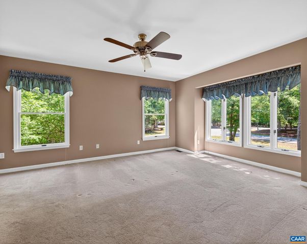 54 AMETHYST RD, Palmyra, VA 22963