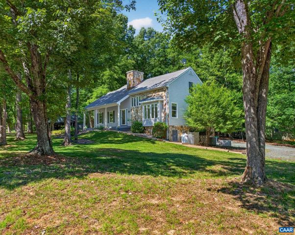 54 AMETHYST RD, Palmyra, VA 22963