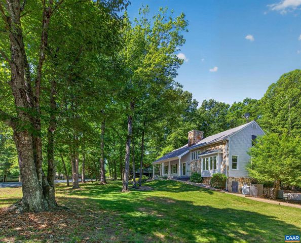 54 AMETHYST RD, Palmyra, VA 22963
