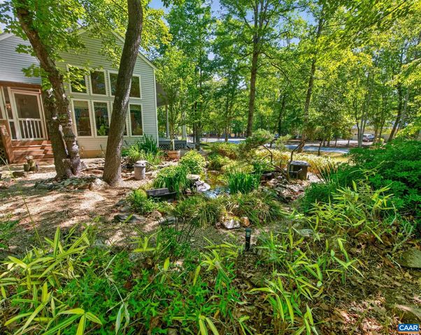 54 AMETHYST RD, Palmyra, VA 22963