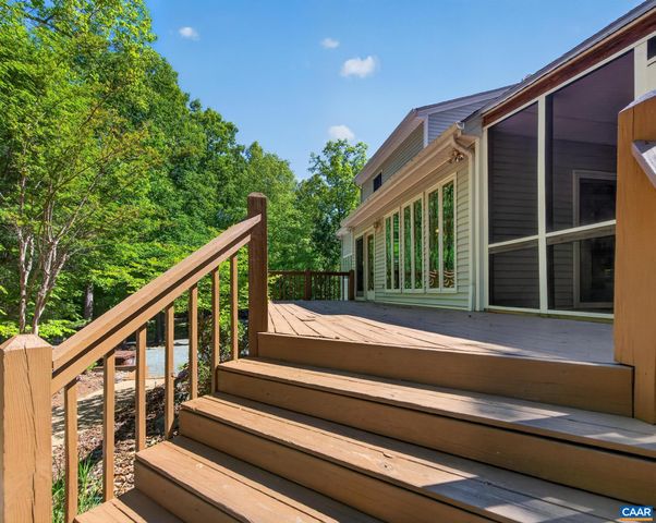 54 AMETHYST RD, Palmyra, VA 22963
