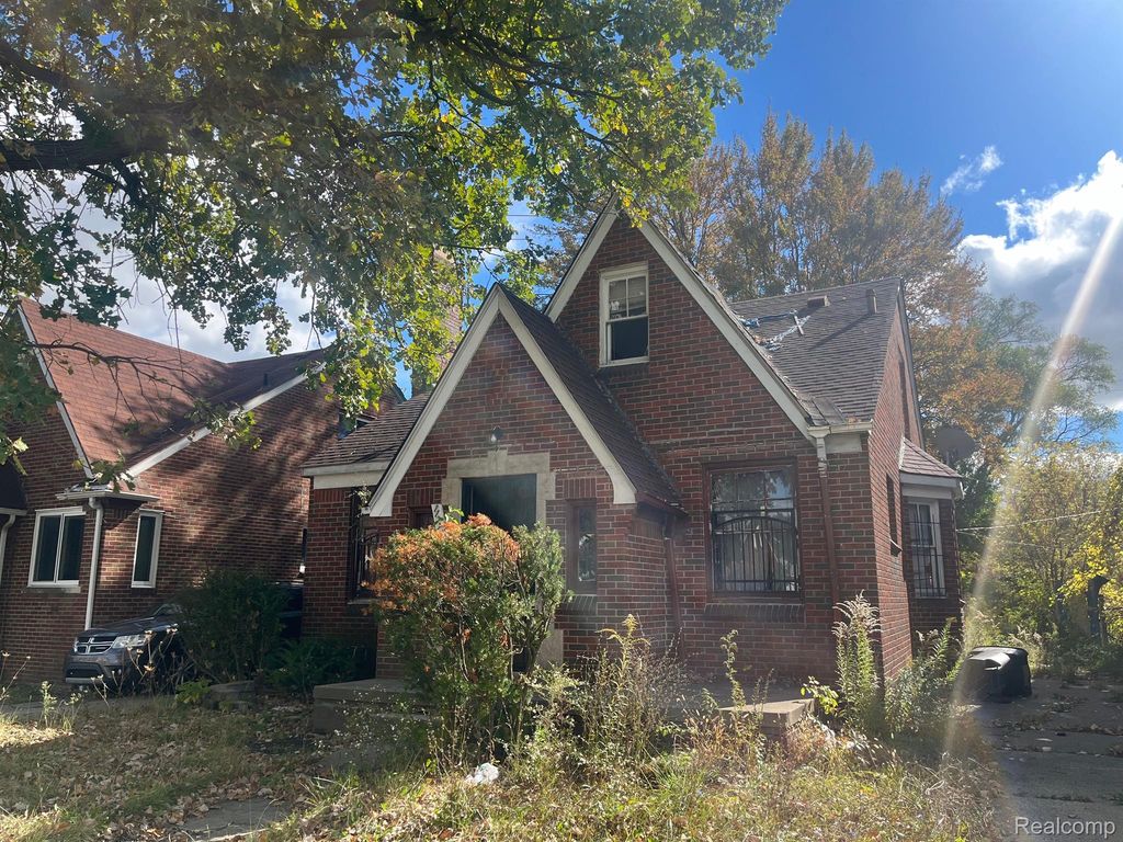 11774 COLLEGE Street, Detroit, MI 48205