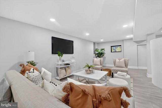 4017 14TH ST NW, Washington, DC 20011