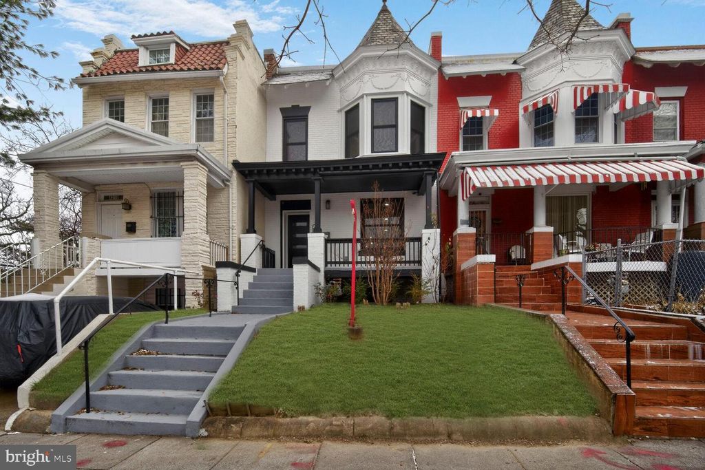 4017 14TH ST NW, Washington, DC 20011