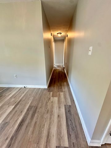 17 Cliffwood DR, Eagle Rock, VA 24085