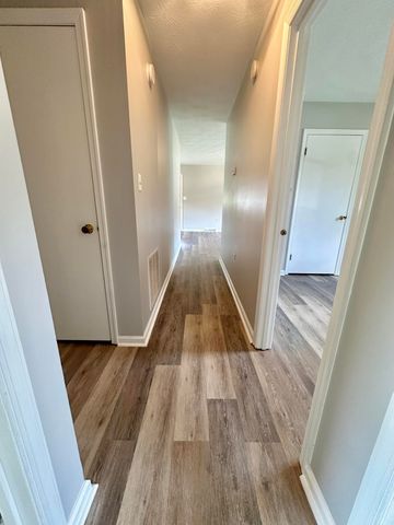 17 Cliffwood DR, Eagle Rock, VA 24085