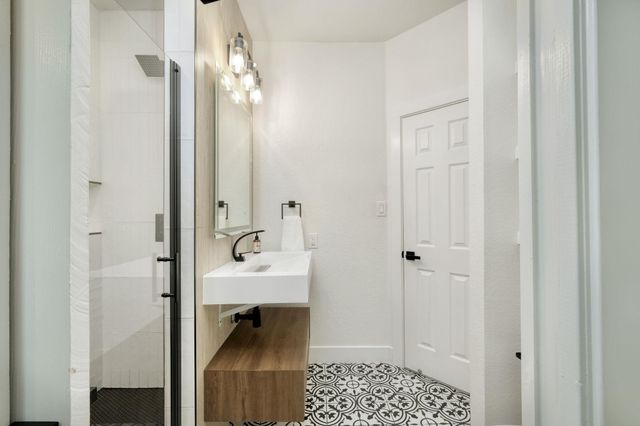 1525 County Road 262, Georgetown, TX 78633