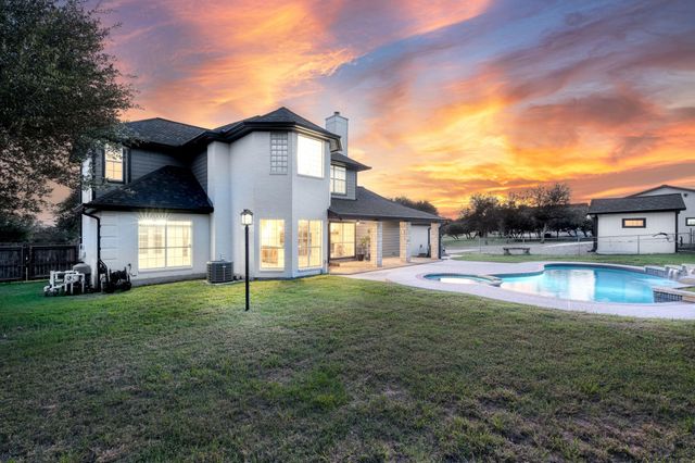 1525 County Road 262, Georgetown, TX 78633