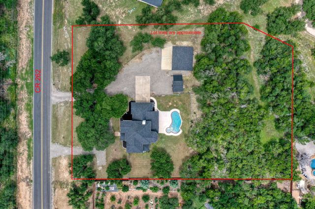 1525 County Road 262, Georgetown, TX 78633