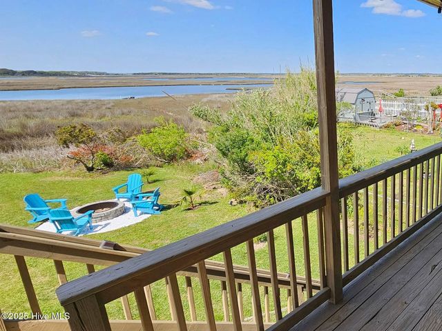 127 Sea Gull Lane, N Topsail Beach, NC 28460