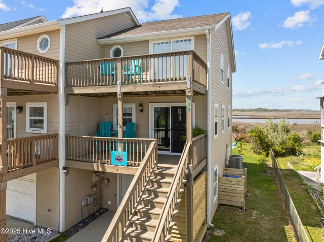 127 Sea Gull Lane, N Topsail Beach, NC 28460
