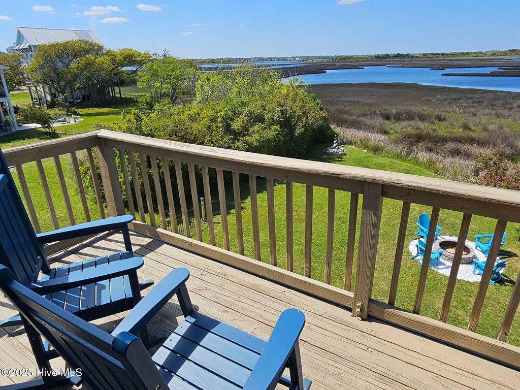 127 Sea Gull Lane, N Topsail Beach, NC 28460