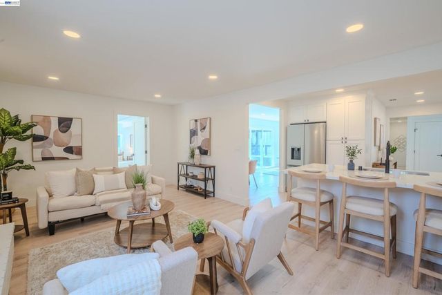 3672 Sanford St, Concord, CA 94520