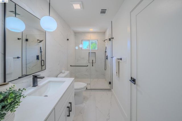 3672 Sanford St, Concord, CA 94520