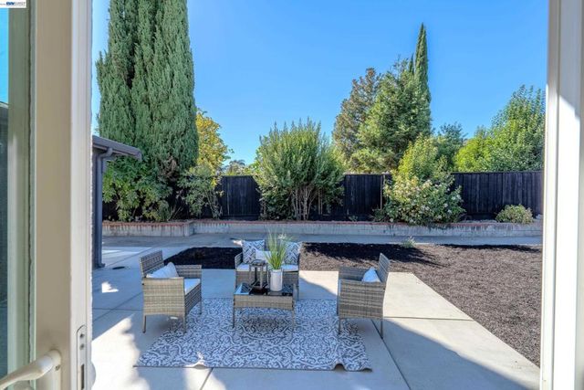 3672 Sanford St, Concord, CA 94520