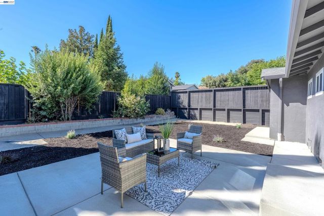 3672 Sanford St, Concord, CA 94520