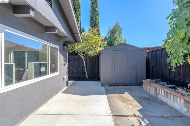 3672 Sanford St, Concord, CA 94520