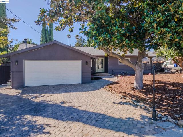 3672 Sanford St, Concord, CA 94520