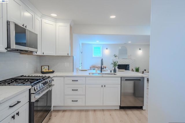 3672 Sanford St, Concord, CA 94520