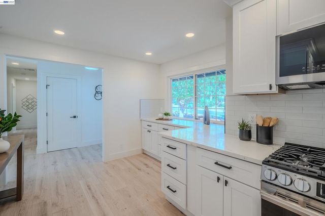 3672 Sanford St, Concord, CA 94520