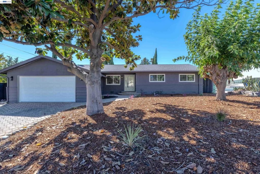 3672 Sanford St, Concord, CA 94520