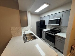 10101 S Gessner Road 305, Houston, TX 77071
