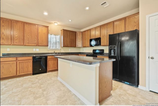 7518 Eagle Ledge, San Antonio, TX 78249