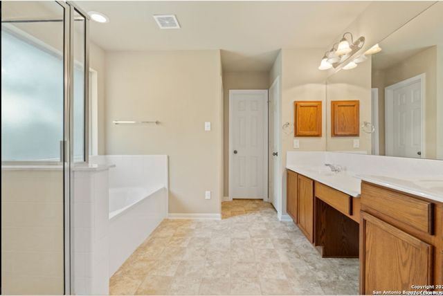 7518 Eagle Ledge, San Antonio, TX 78249