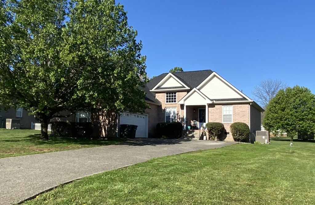 107 Emma Dr, Portland, TN 37148