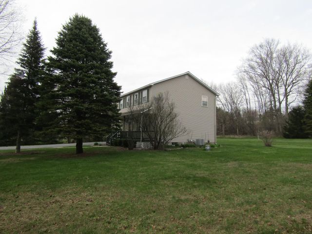 26 Pike Drive, St. Albans Town, VT 05478