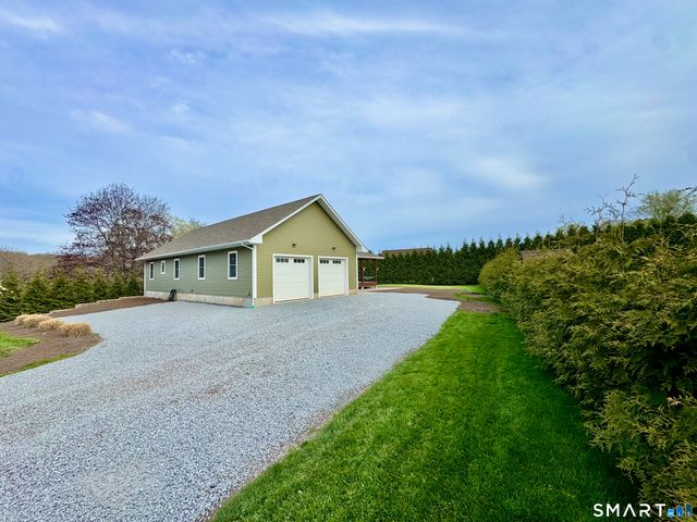 6 Clark Gates Road, East Haddam, CT 06469
