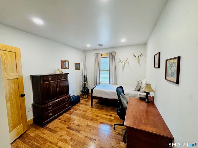 6 Clark Gates Road, East Haddam, CT 06469